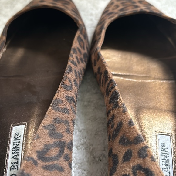 Manolo Blahnik leopard print flats - Picture 8 of 12